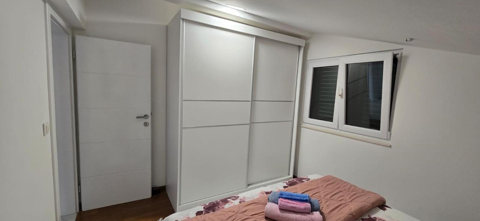 ברנה Apartman Grosic מראה חיצוני תמונה