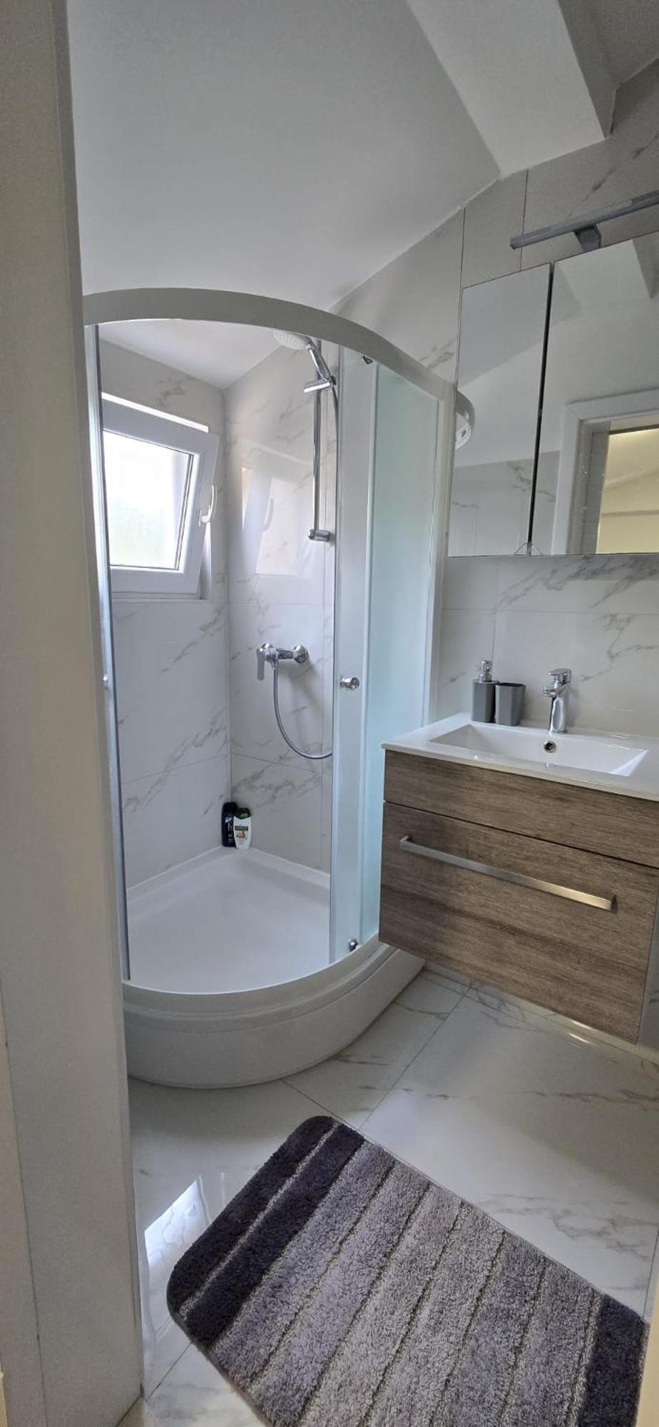 ברנה Apartman Grosic מראה חיצוני תמונה
