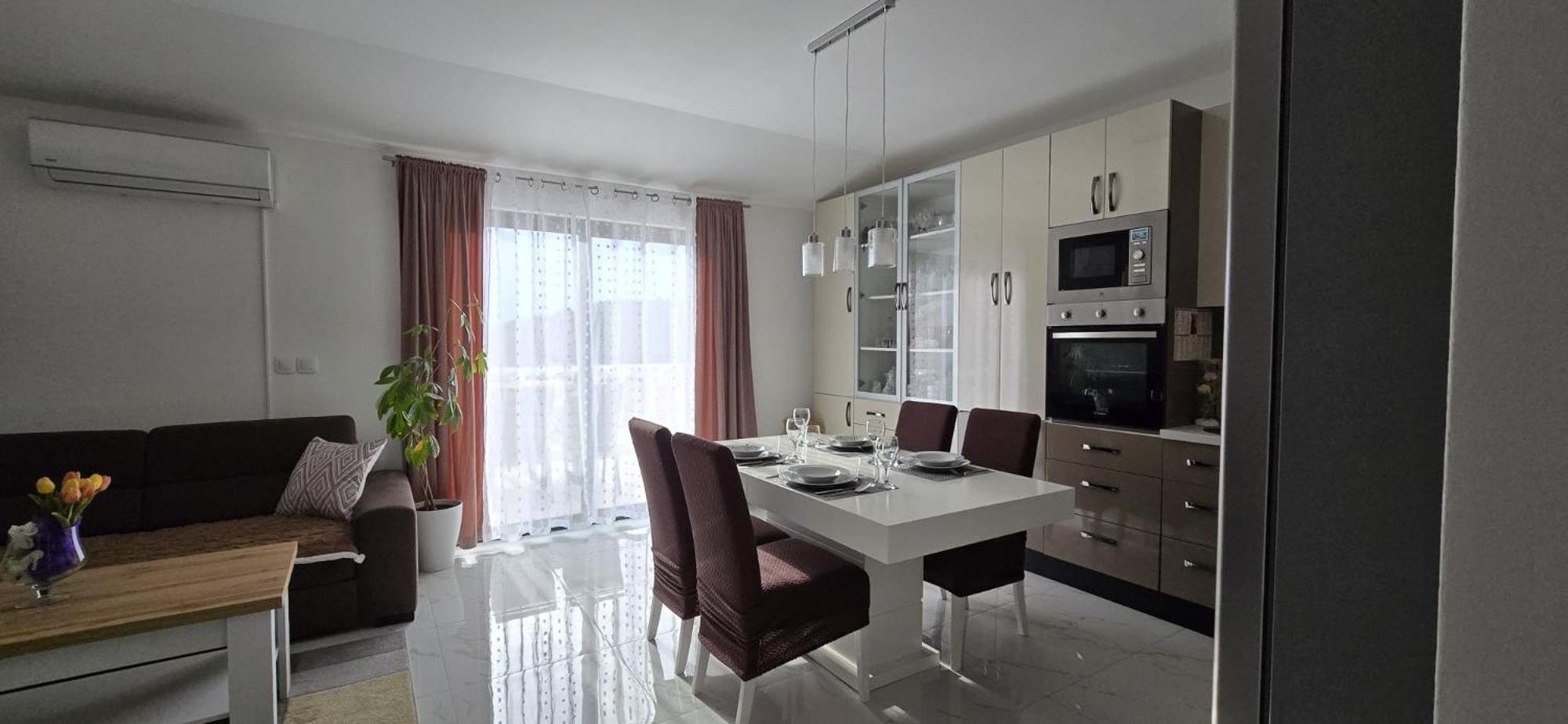 ברנה Apartman Grosic מראה חיצוני תמונה